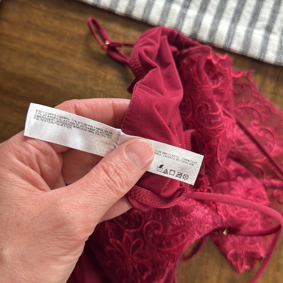Wacoal Deep Red Lace Chemise Small - Picture 6 of 6